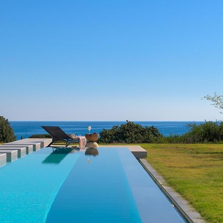 Albatross Beach Front Villas 겐나디 외부 사진