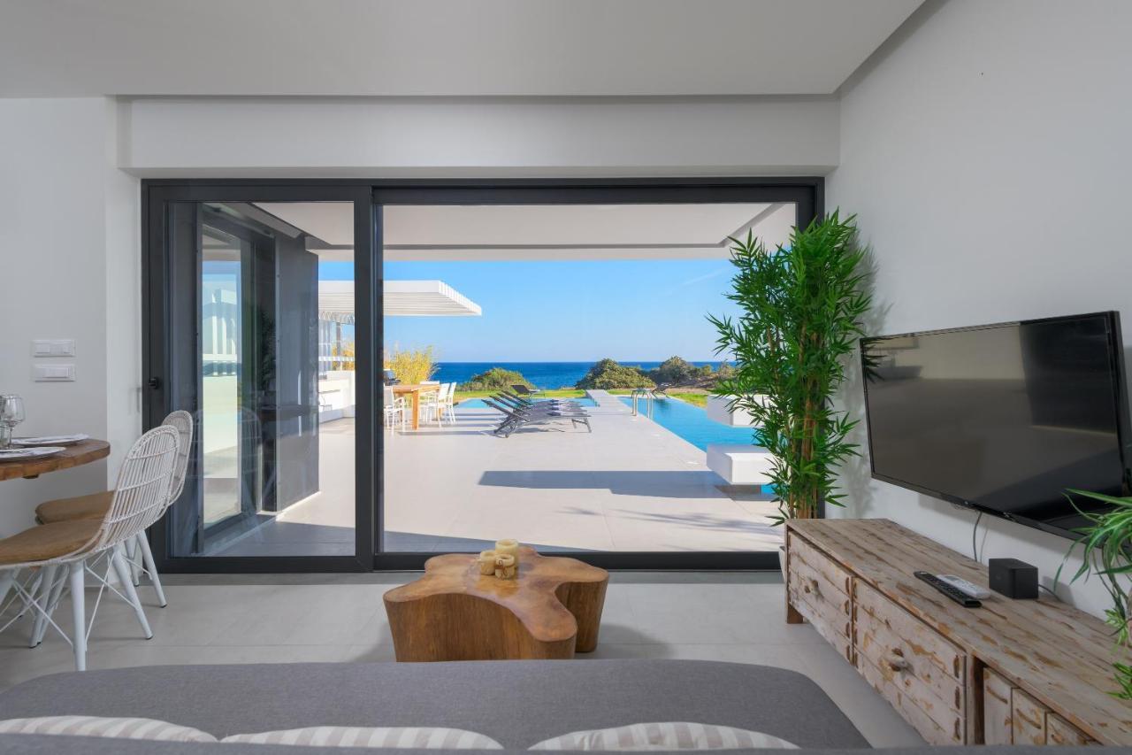 Albatross Beach Front Villas 겐나디 외부 사진