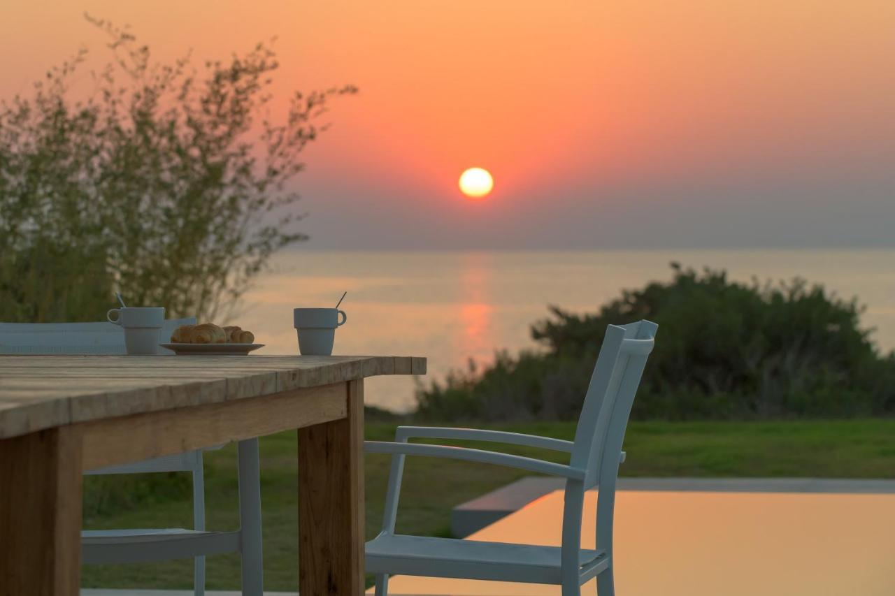 Albatross Beach Front Villas 겐나디 외부 사진