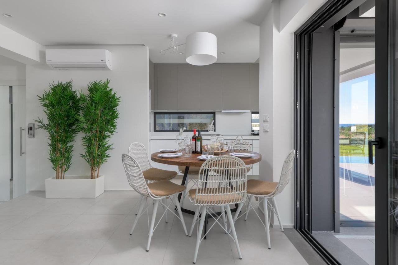 Albatross Beach Front Villas 겐나디 외부 사진